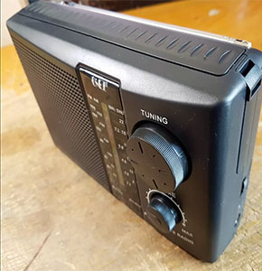 [2626] Table Radio With 4 Bands - Am / fm / sw1 / sw2 receiver